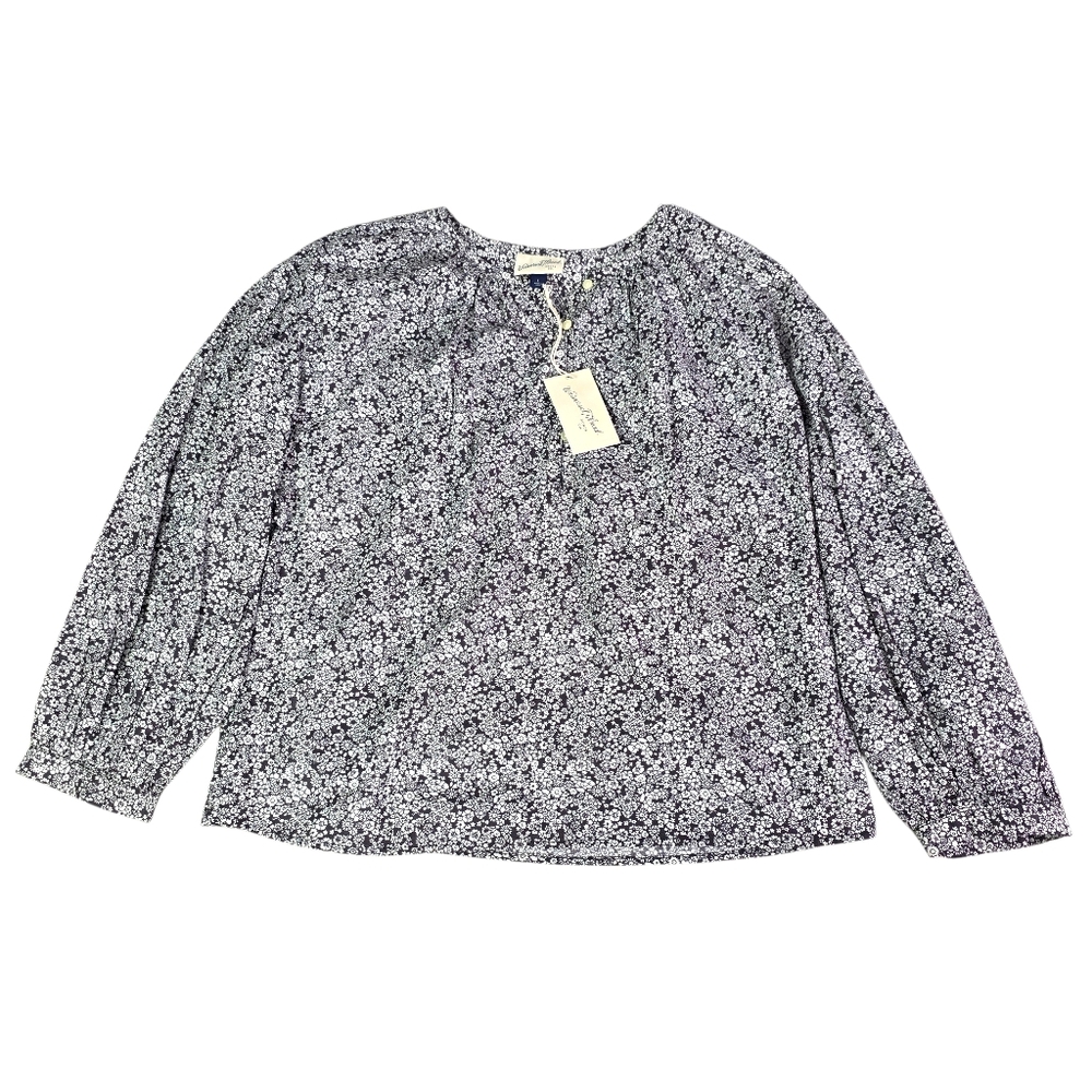 Universal Threads NWT Floral Black and White Top Women's Size Large